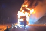 Xe khách bốc cháy trên đường tránh Đông Buôn Ma Thuột, 44 hành khách thoát nạn