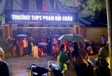 Phụ huynh xếp hàng từ nửa đêm giữ chỗ, hiệu trưởng lên tiếng