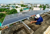Thủ tướng: Có giải pháp bố trí nguồn ngân sách hỗ trợ người dân lắp đặt điện mặt trời mái nhà