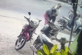 Clip: Phẫn nộ cảnh thanh niên hành hung phụ nữ giữa phố, công an vào cuộc