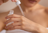 Loạt mỹ phẩm dưỡng da, chống nắng bị Bộ Y tế thu hồi số công bố