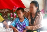 Bé trai hoảng loạn cầu cứu, nghi do bị cha và mẹ kế đánh