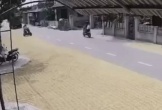 Cục CSGT cảnh báo việc phơi thóc lúa trên đường sau vụ tai nạn làm 2 người chết