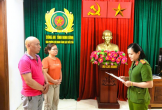 Bắt cặp vợ chồng đưa hối lộ cho cán bộ xã