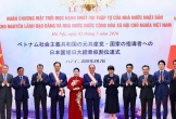 Nguyên Tổng Bí thư Nông Đức Mạnh, nguyên Thủ tướng Nguyễn Tấn Dũng nhận Huân chương Mặt trời mọc