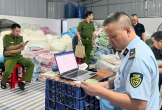 Khởi tố vụ án sản xuất băng vệ sinh giả quy mô hàng chục ngàn gói