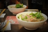 Một sai lầm khi ăn phở 'rước' thêm mỡ máu, tăng cân vèo vèo