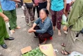 Danh tính chủ quán hải sản xịt vòi nước khiến cụ bà bán rau chảy máu mắt vì tranh chấp chỗ ngồi