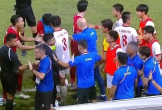 Hành động phản cảm của cầu thủ U19 Indonesia