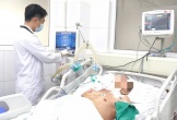 Bị gà mổ vào chân, cụ ông bị uốn ván nguy kịch