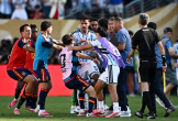 Dàn cầu thủ Argentina đối diện án treo giò nặng