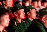 Khi những chứng nhân lịch sử đắm chìm trong 4.000 năm hào khí “Đất Nước Thiên Hùng Ca”