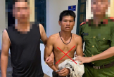 Vờ hỏi mua hàng, bắt cóc bé gái