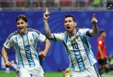Argentina vào tứ kết World Cup sau màn ngược dòng điên rồ
