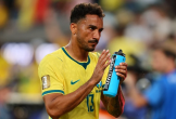 Brazil về nước với chỉ một cầu thủ trên máy bay