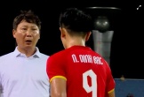 HLV Kim khó chịu với Đình Bắc