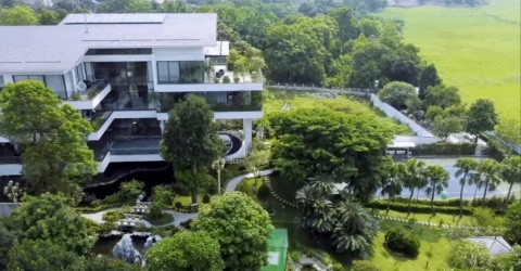 Biệt thự 6.000m2 chỉ để nghỉ dưỡng của bác sĩ thẩm mỹ