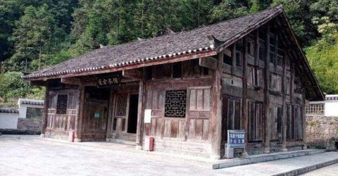 Nhà cấp 4 được trả 3.200 tỷ, chủ nghèo quyết không bán