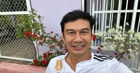 “Biệt phủ” màu tím đủ loại cây trái của Tiết Cương và vợ trẻ