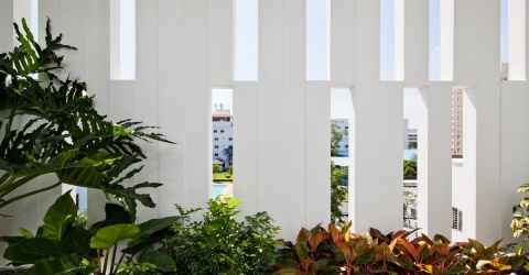 Nhà phố Sài Gòn “gây sốt” với mặt tiền khe rỗng độc đáo