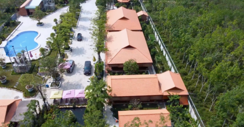 Biệt phủ 15ha khiến đại gia chi 2 tỷ/tháng thuê người làm