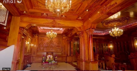 Sửng sốt biệt thự gỗ gõ đỏ độc nhất tại Việt Nam