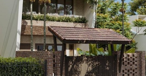 Trầm trồ ngôi nhà “hoài cổ” mà chàng kỹ sư xây tặng bố mẹ