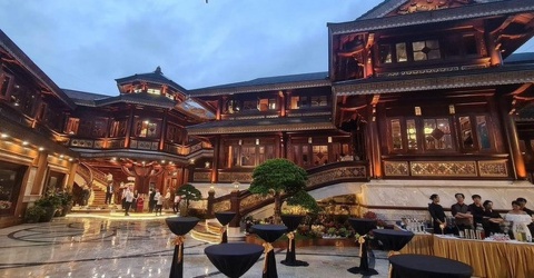 Biệt phủ 4.000m2 toàn gỗ quý của nữ đại gia ngành thẩm mỹ