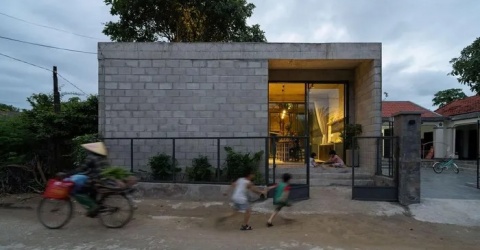 Nhà bê tông không sơn không trát đẹp ngỡ ngàng tại Quảng Ngãi