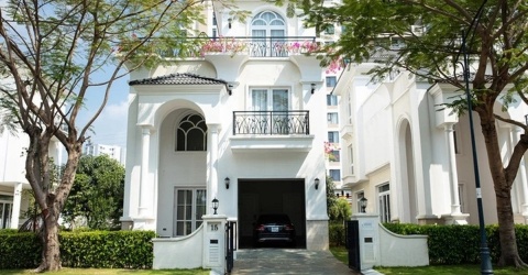 Bên trong biệt thự 800m2 của “nữ hoàng ảnh lịch” Thanh Mai