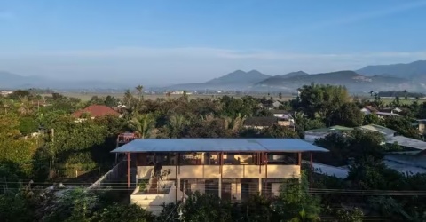 Ngôi nhà có tầm nhìn 360 độ độc đáo ở Nha Trang