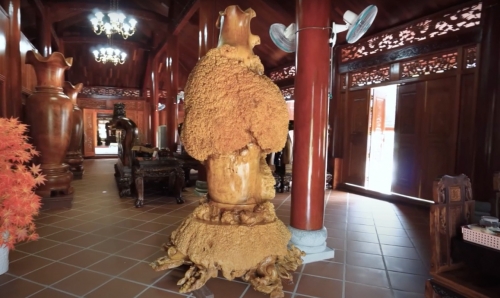 Cận cảnh biệt phủ 15 ha toàn gỗ quý độc nhất Việt Nam