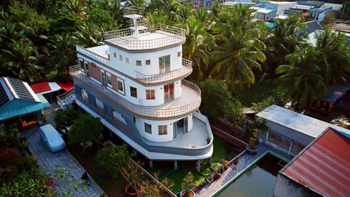 Đại gia Vĩnh Long bỏ 5 tỷ đồng xây du thuyền 3 tầng độc nhất trên mặt đất