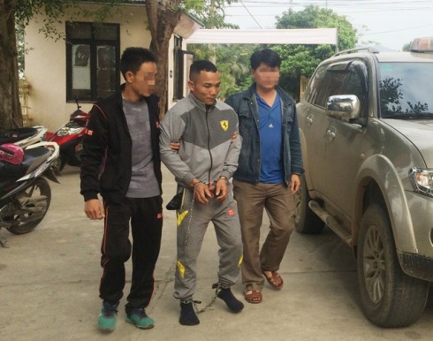 Sau 5 ngày lẩn trốn, Kha Văn Thìn bị Công an huyện Tương Dương bắt giữ khi cách địa điểm gây án gần 500km.