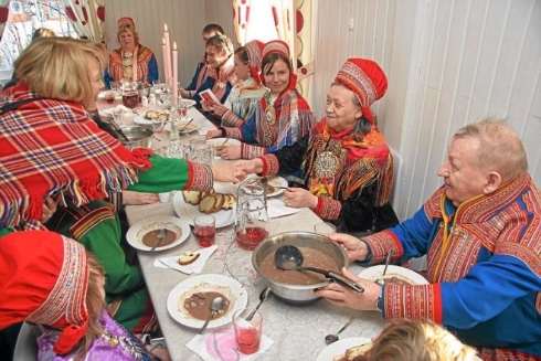 10This is Sami people in their national costumes 1487587964 660x0