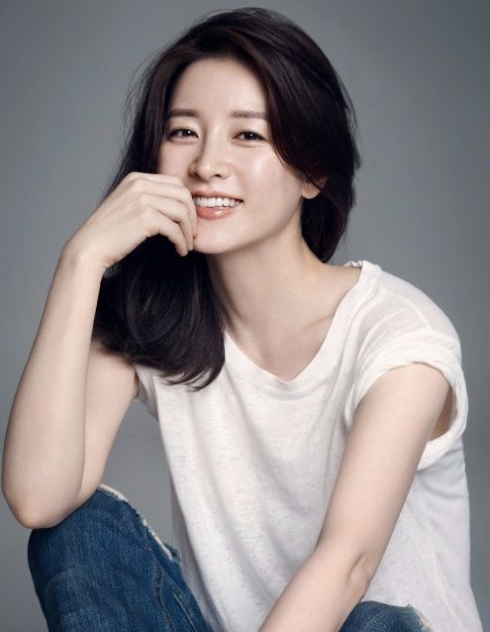 2lee young ae 4737 1496630942